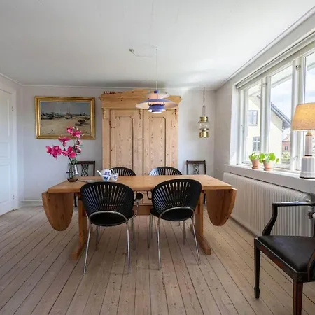 4 Star In Nyaraló Løkken